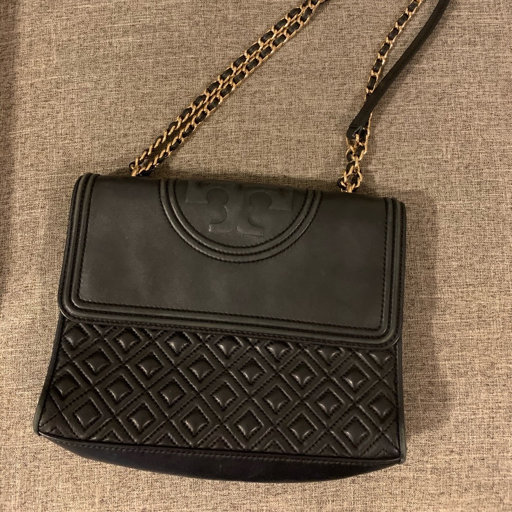 Tory Burch Fleming crossbody chain some wear